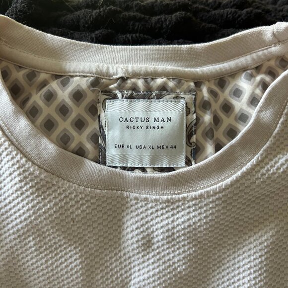 Share Ricky Singh "Cactus Man" Men's XL Waffle Knit Short-Sleeved White T-Shirt - Picture 3 of 5